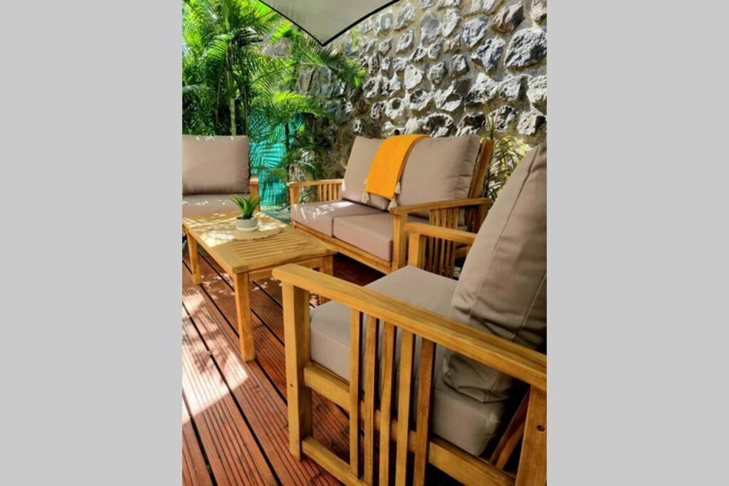 L'Instant Evasion, Studio Avec Terrasse, Piscine ! Saint-Gilles-les-Bains Exterior foto